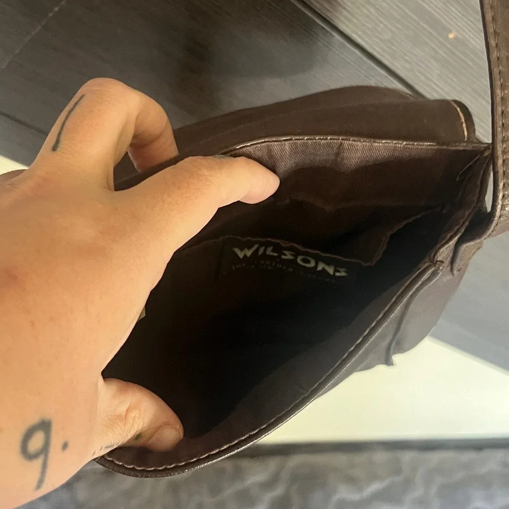 Wilsons‎ Leather Small Brown Crossbody Shoulder Bag